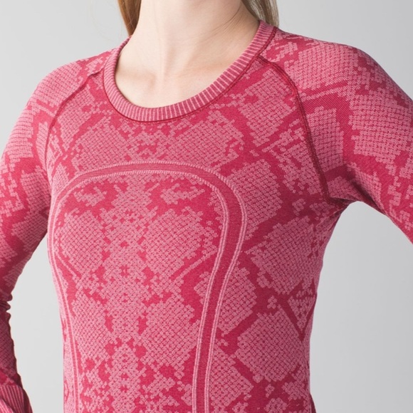 Lululemon sz 6 Swiftly Tech Long Sleeve Crew Heathered Cranberry Red Patterned - Picture 10 of 14